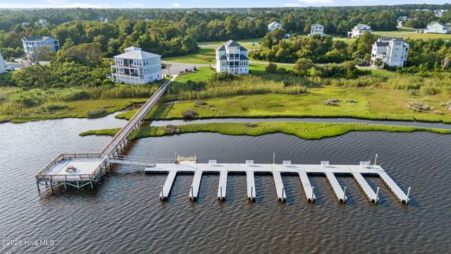 352 Summerhouse Drive, Holly Ridge, NC 28445