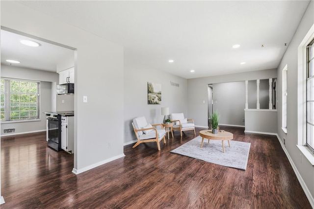 1718 E 97th Terrace, Kansas City, MO 64131