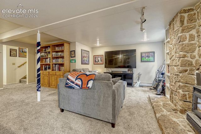 6175 Garlock Way, Colorado Springs, CO 80918