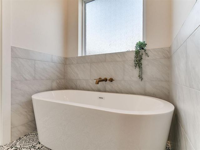 2117 Aminas Way, Yukon, OK 73099