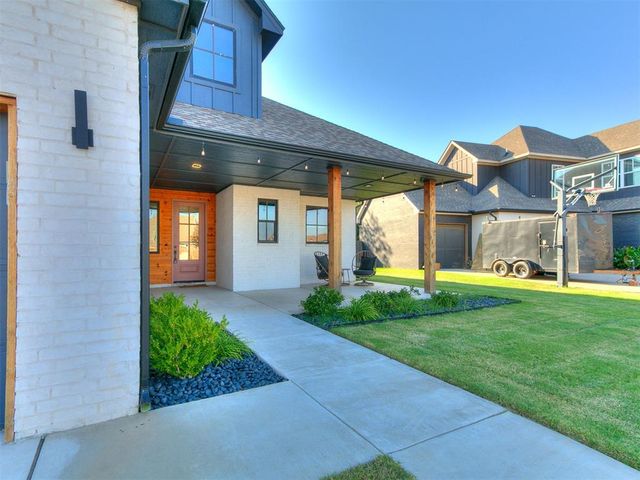2117 Aminas Way, Yukon, OK 73099