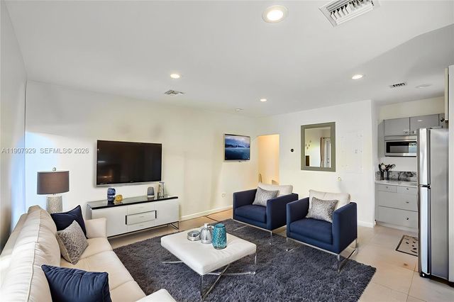 322 Oklahoma Street, Hollywood, FL 33019