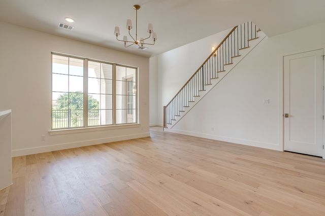 13833 Carnegie Drive, Fort Worth, TX 76008