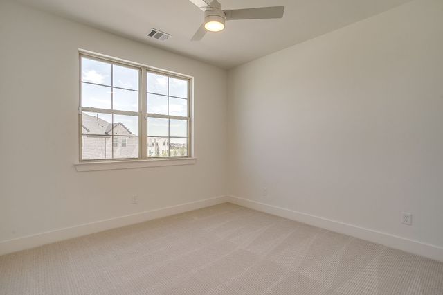 13833 Carnegie Drive, Fort Worth, TX 76008