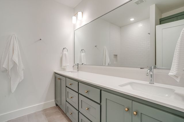 13833 Carnegie Drive, Fort Worth, TX 76008