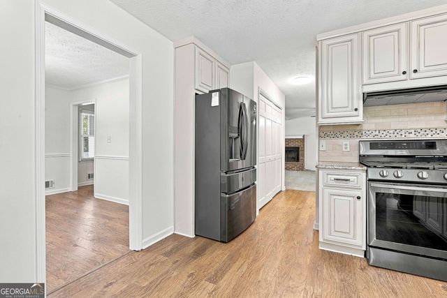185 Clearbrook Way, Fayetteville, GA 30215