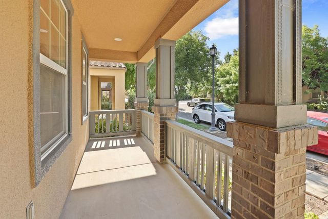 433 W Moraga St, Mountain House, CA 95391