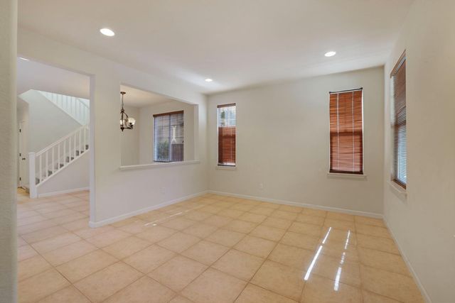 433 W Moraga St, Mountain House, CA 95391