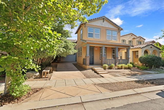 433 W Moraga St, Mountain House, CA 95391