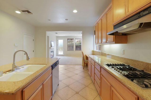433 W Moraga St, Mountain House, CA 95391