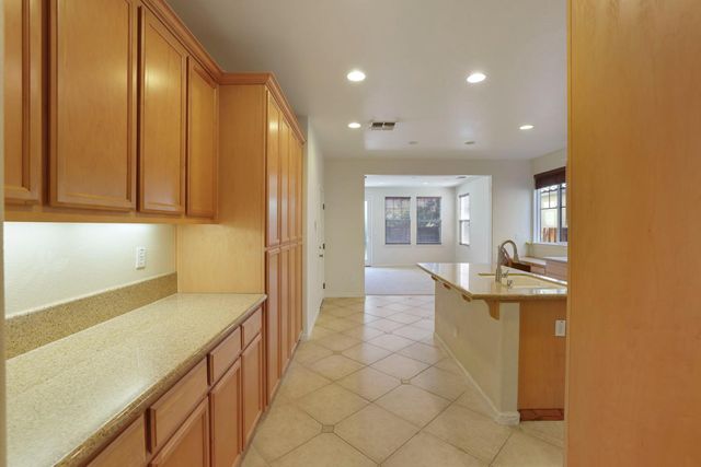 433 W Moraga St, Mountain House, CA 95391