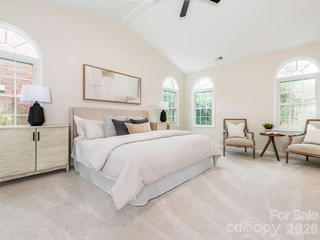 1207 Matthews Plantation Drive, Matthews, NC 28105