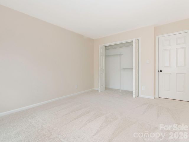 1207 Matthews Plantation Drive, Matthews, NC 28105