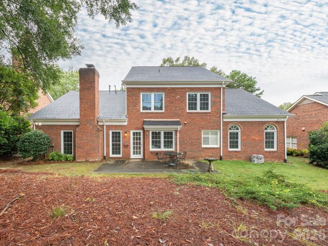 1207 Matthews Plantation Drive, Matthews, NC 28105