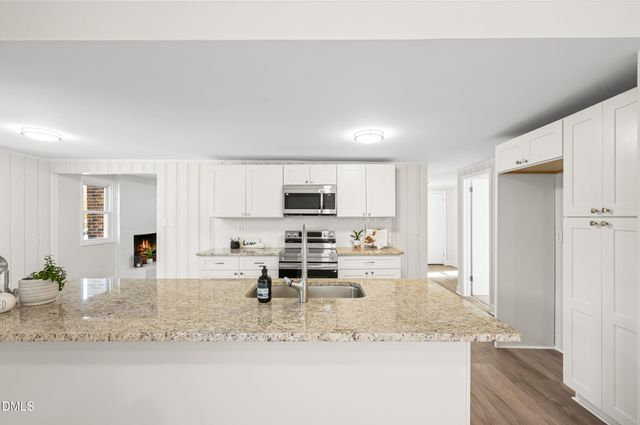 1659 W Darden Road, Clinton, NC 28328