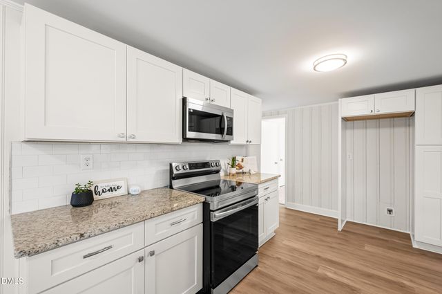 1659 W Darden Road, Clinton, NC 28328