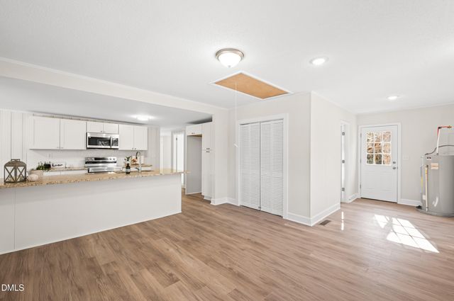 1659 W Darden Road, Clinton, NC 28328