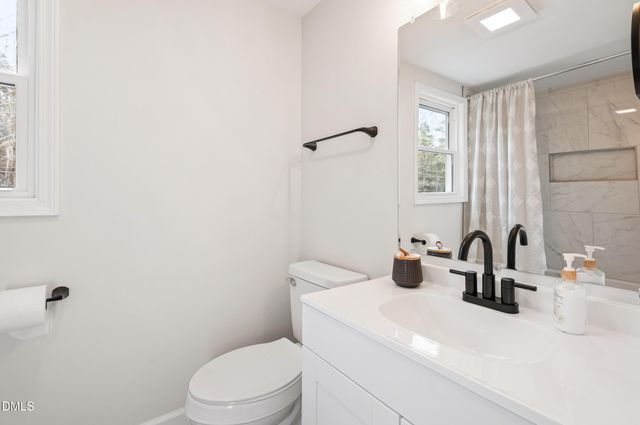 1659 W Darden Road, Clinton, NC 28328