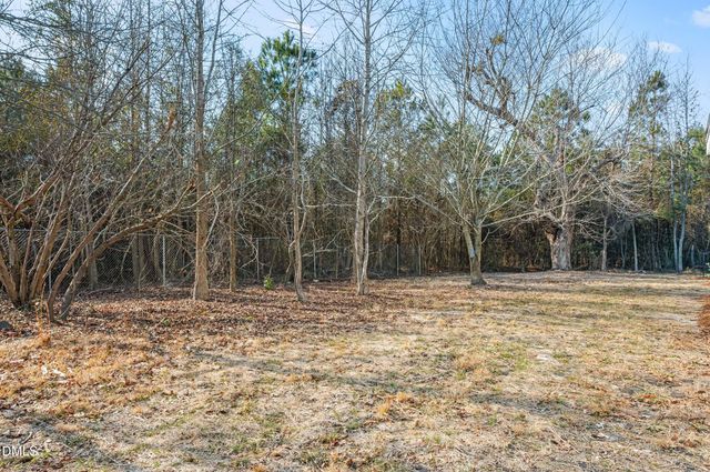 1659 W Darden Road, Clinton, NC 28328