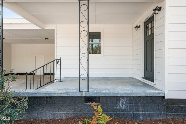 1659 W Darden Road, Clinton, NC 28328