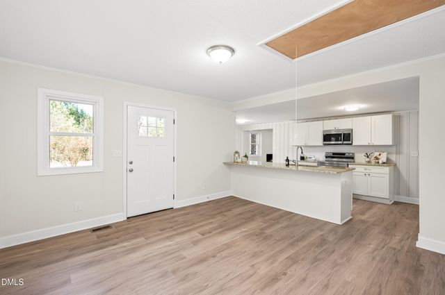 1659 W Darden Road, Clinton, NC 28328