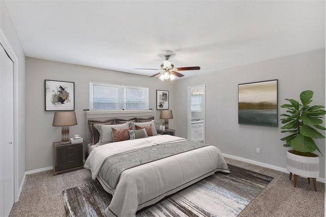 9400 Lakeshore Drive, The Village, OK 73120