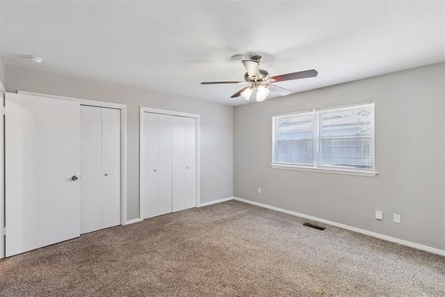 9400 Lakeshore Drive, The Village, OK 73120