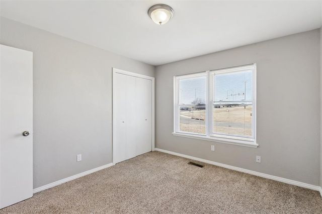 9400 Lakeshore Drive, The Village, OK 73120