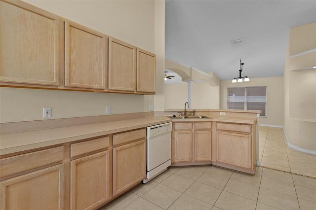 2546 CROWN RIDGE CIRCLE, Kissimmee, FL 34744