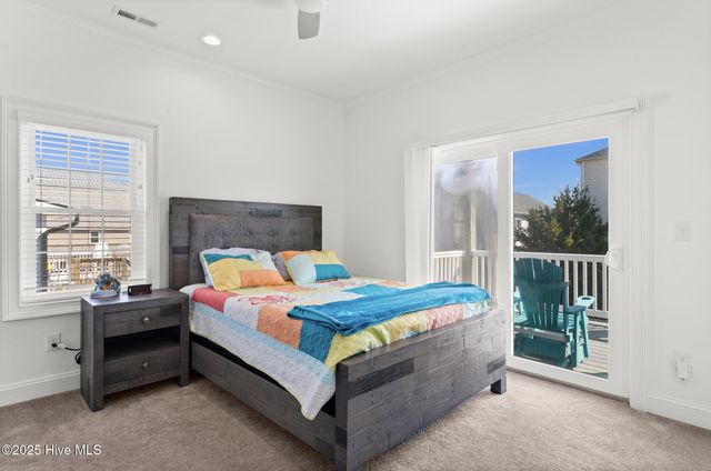 1318 N New River Drive, Surf City, NC 28445
