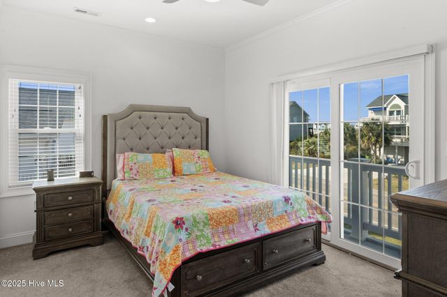 1318 N New River Drive, Surf City, NC 28445