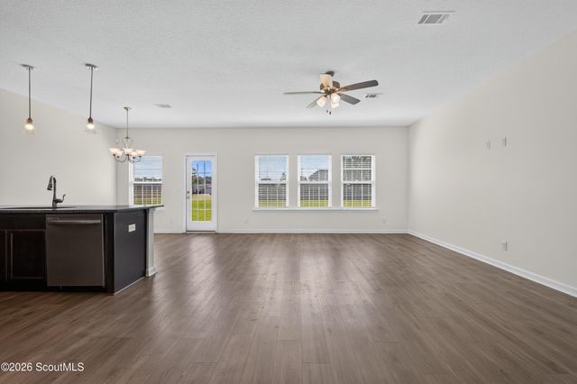 42 Firefly Trace NE, Ludowici, GA 31316