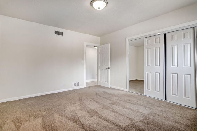 933 Avenida Estrellita NE, Albuquerque, NM 87110