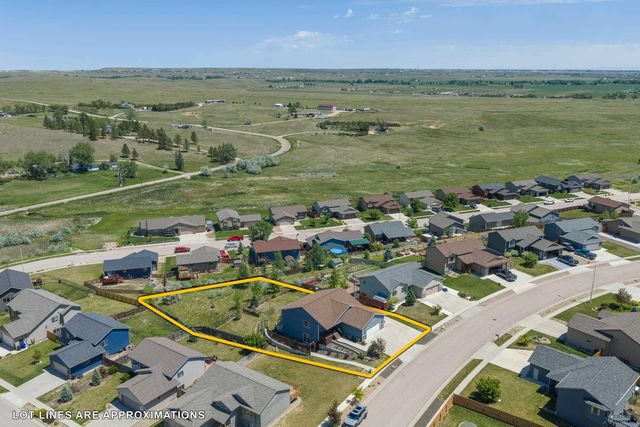 212 E BENGAL DR, Rapid City, SD 57701