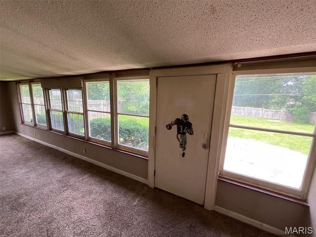 205 E Northview Avenue, Wentzville, MO 63385
