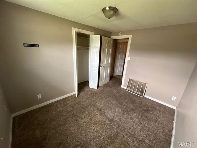 205 E Northview Avenue, Wentzville, MO 63385