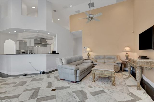 6020 Green BLVD, Naples, FL 34116