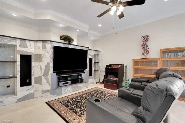 6020 Green BLVD, Naples, FL 34116