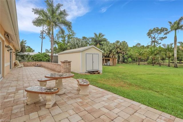 6020 Green BLVD, Naples, FL 34116