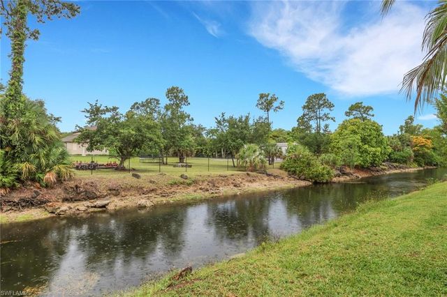 6020 Green BLVD, Naples, FL 34116
