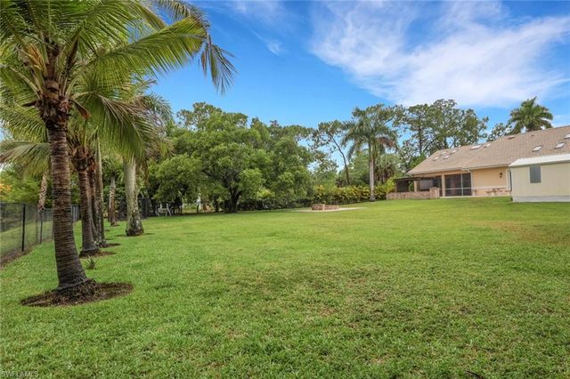6020 Green BLVD, Naples, FL 34116