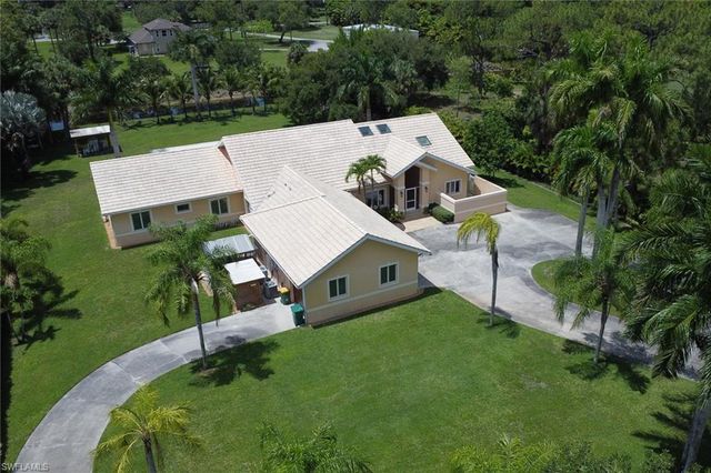 6020 Green BLVD, Naples, FL 34116