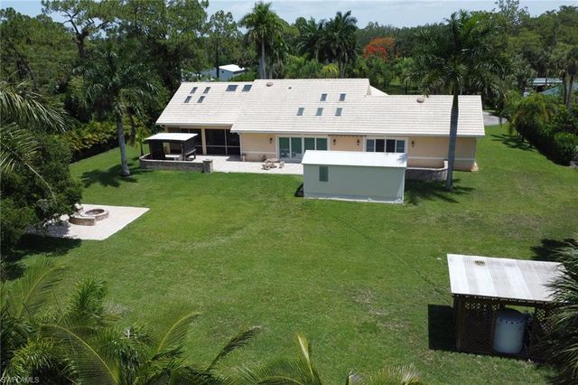 6020 Green BLVD, Naples, FL 34116