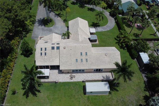 6020 Green BLVD, Naples, FL 34116