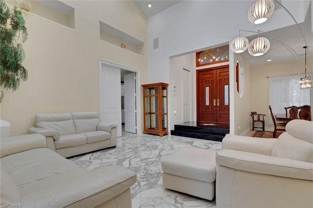 6020 Green BLVD, Naples, FL 34116