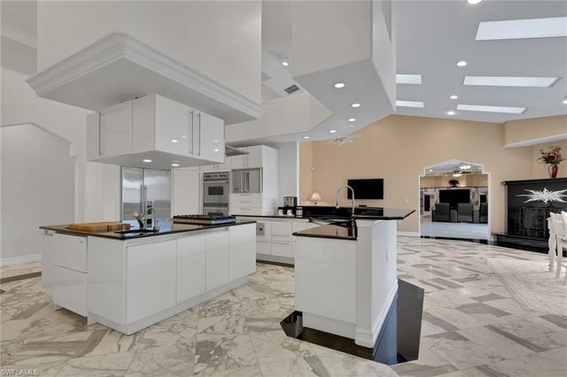 6020 Green BLVD, Naples, FL 34116