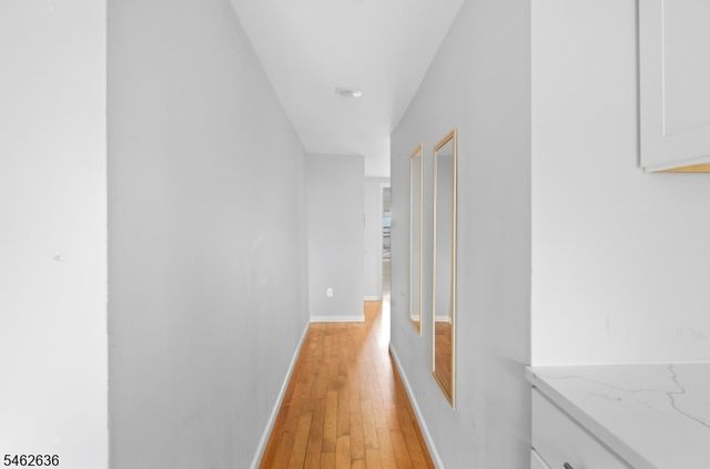 13 Cottage St, Bayonne City, NJ 07002
