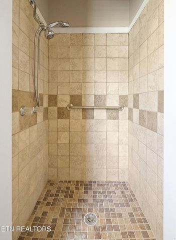 2356 Old Harriman Hwy, Harriman, TN 37748