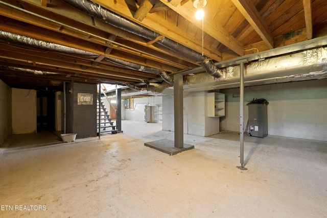 2356 Old Harriman Hwy, Harriman, TN 37748