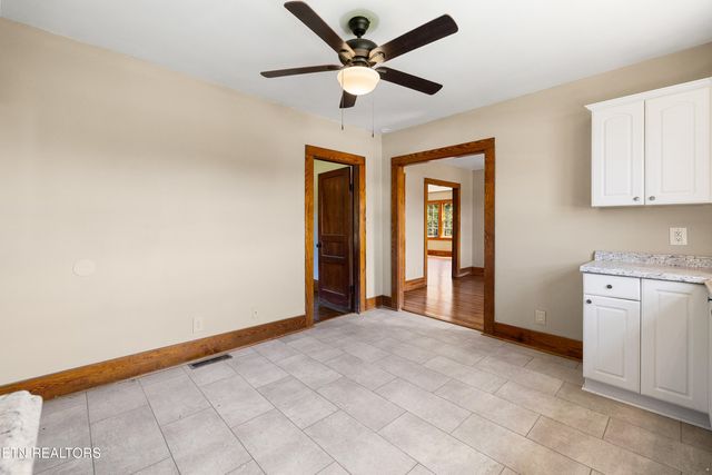 2356 Old Harriman Hwy, Harriman, TN 37748